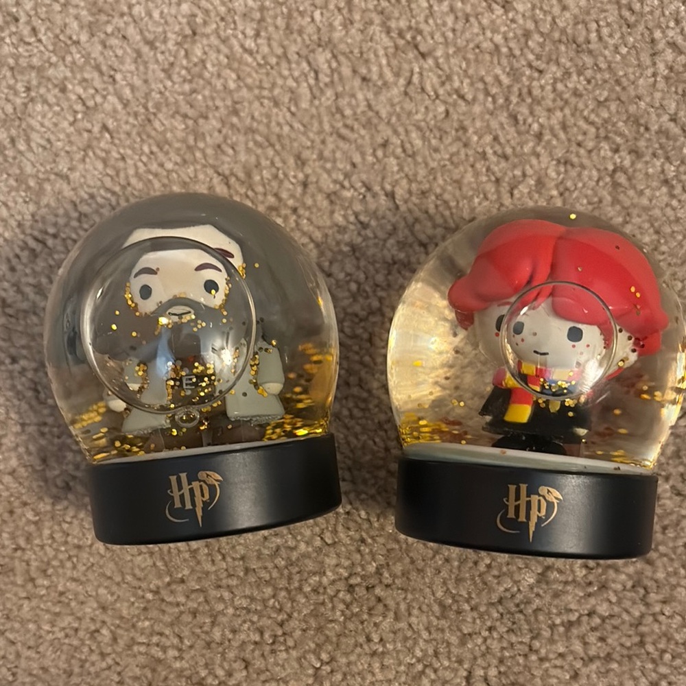 Harry Potter Snow Globes Set of 2 - Hagrid & Ron Weasley